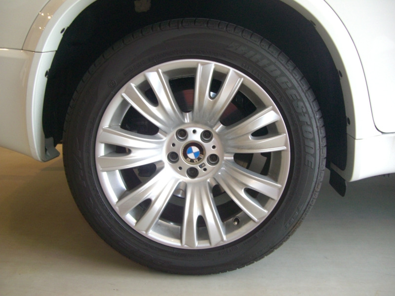 BMW　X5　19インチRFT交換